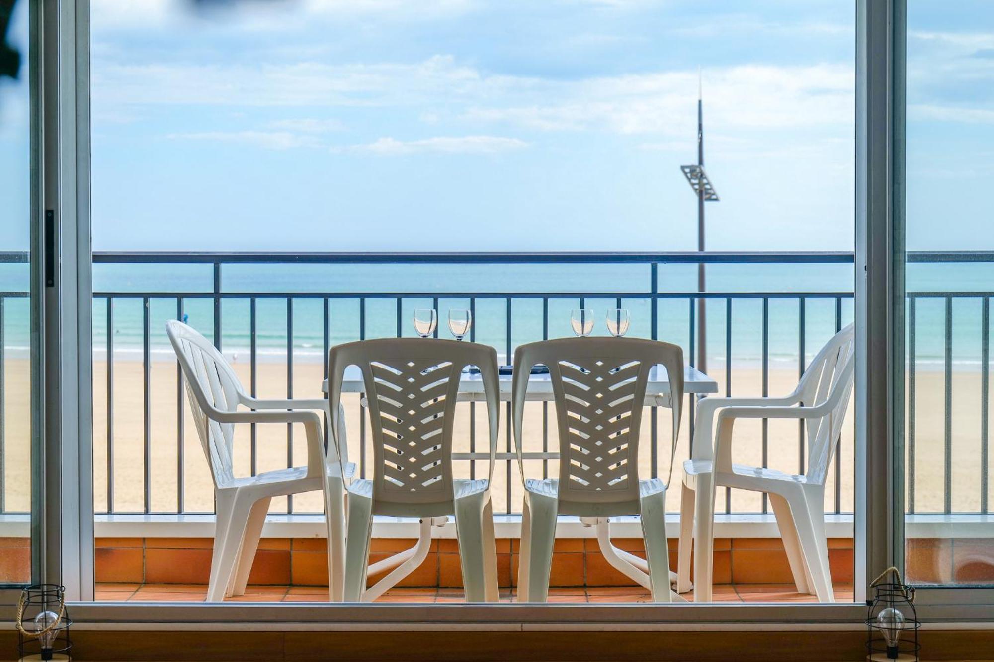 Appartement Avec Vue Sur La Baie Des Sables D'Olonne - 4 Personnes Les Sables-dʼOlonne Esterno foto